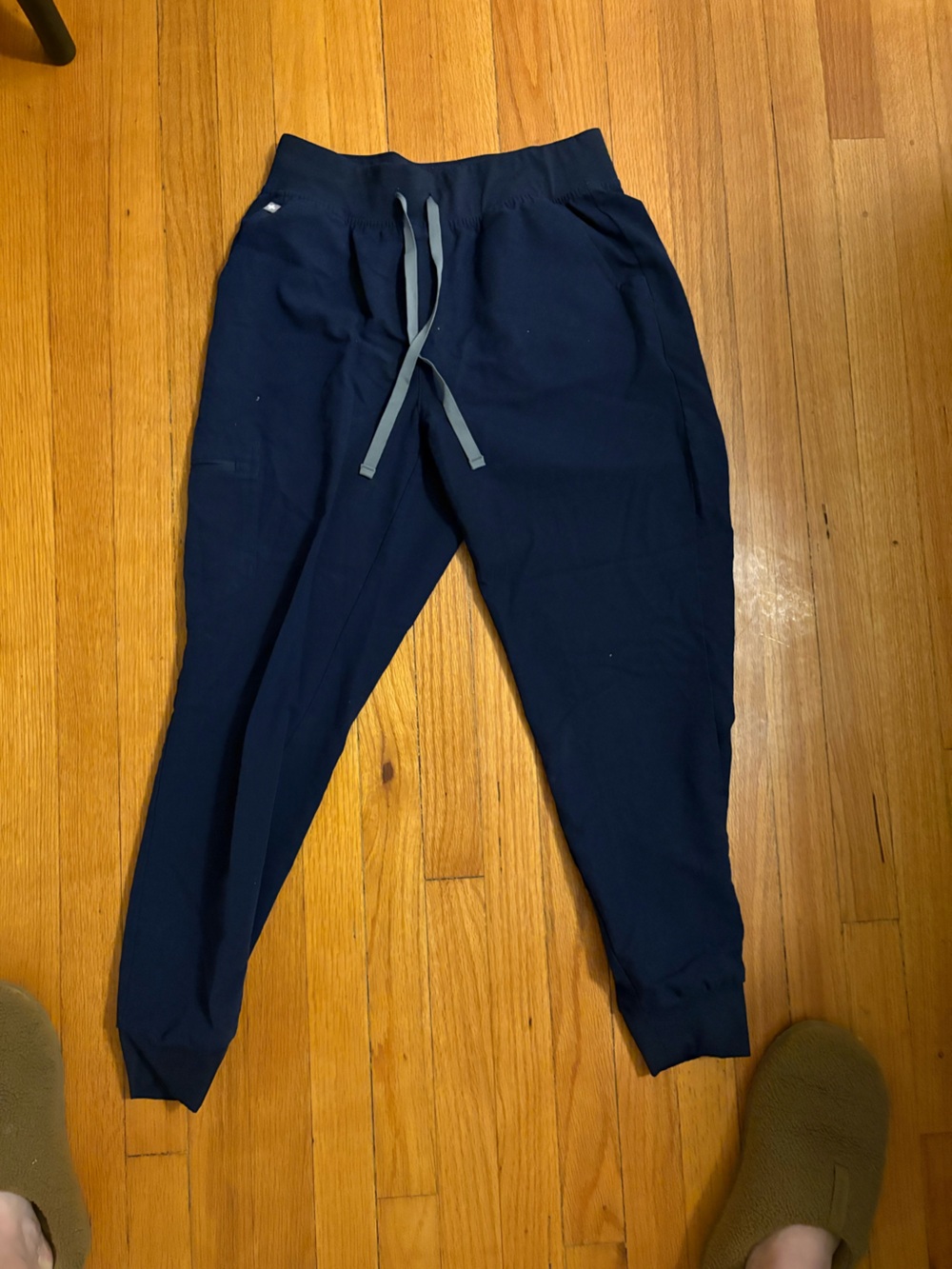 FIGS - high waisted skinny jogger scrub pant